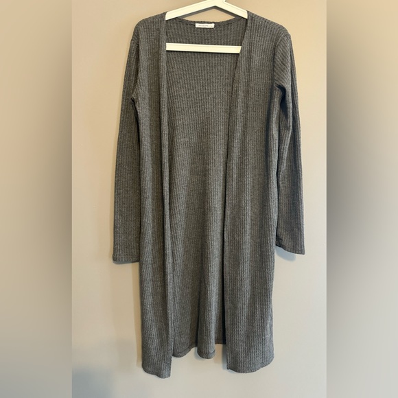 Lightweight long cardigan. - Picture 1 of 3